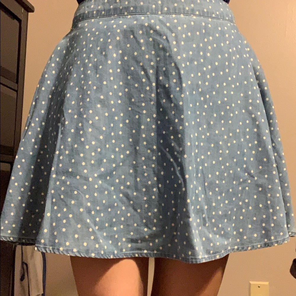Forever 21 medium light chambray polka dot skirt